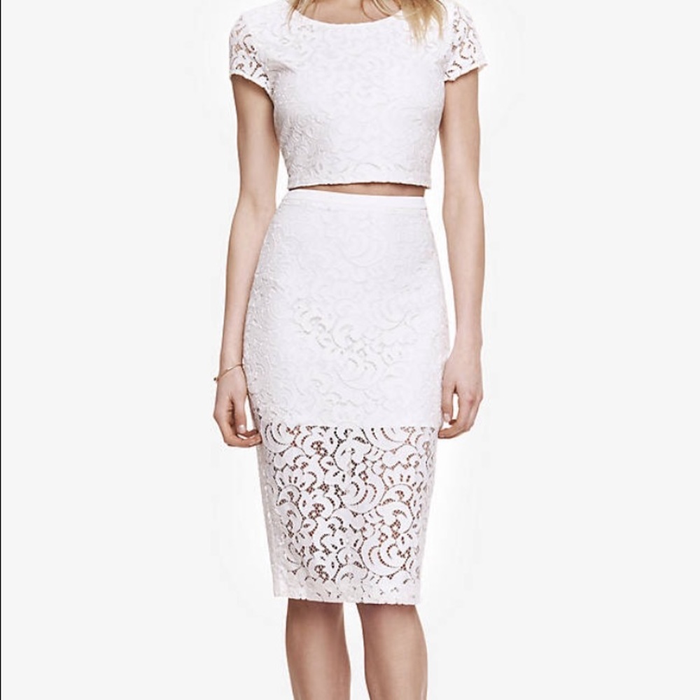 🌷Express High Waisted Lace Midi Skirt. Sz 8 NWT💐